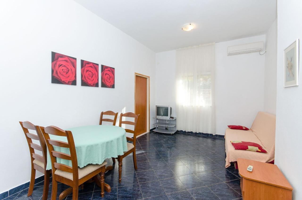 Apartments Ivanka Vis Exterior foto